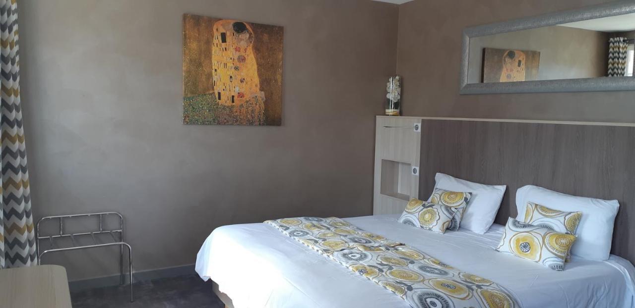 Logis Hotel Beau Site Loubaresse  Exterior photo